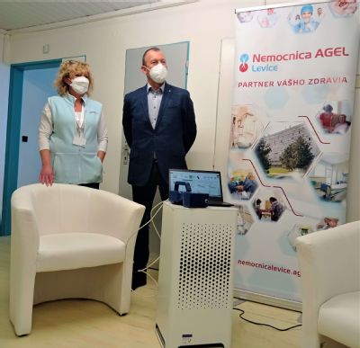 Levická nemocnica má nové prenosné čističky vzduchu Pomáhajú na oddeleniach traumatológie a ortopédie